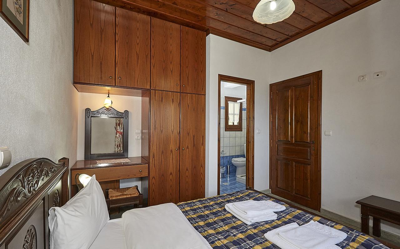 Hotel Atrapos Kissos  Ngoại thất bức ảnh